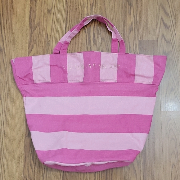 Victoria's Secret Handbags - ❌❌❌ SOLD ❌❌❌ 💗Victoria's Secret Tote Bag